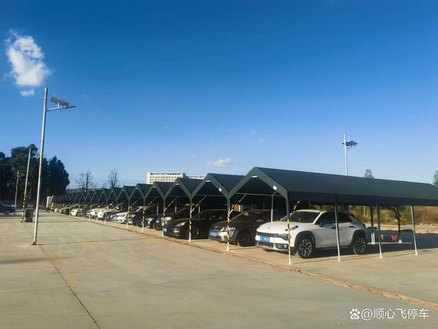 昆明長水機(jī)場停車場服務(wù)與收費(fèi)標(biāo)準(zhǔn)詳解